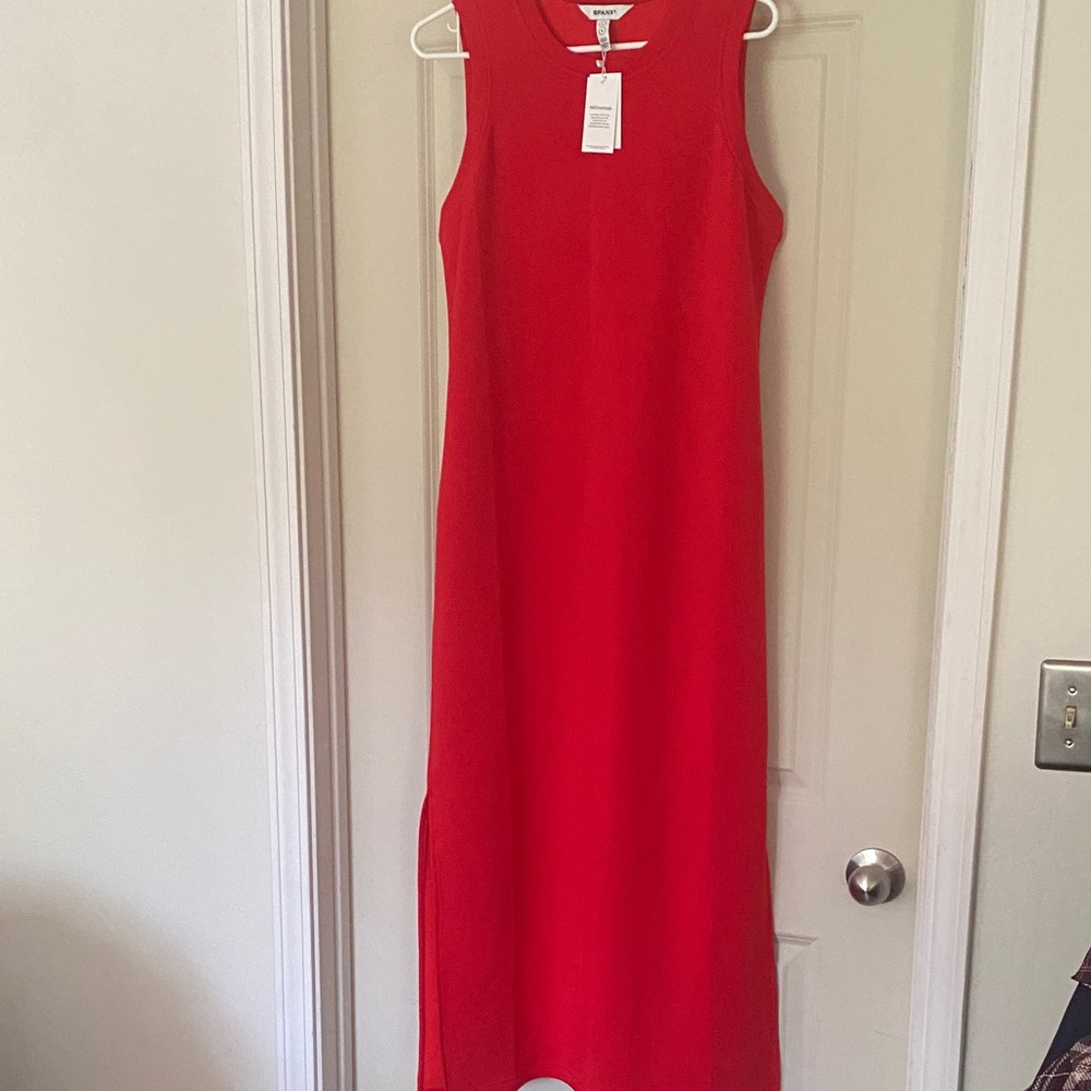 SPANX Vibrant Red Sleeveless Shift Dress Air Essential Size Large NWT! - Picture 2 of 9